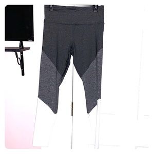 Forever 21 Active Color-block Leggings Size L